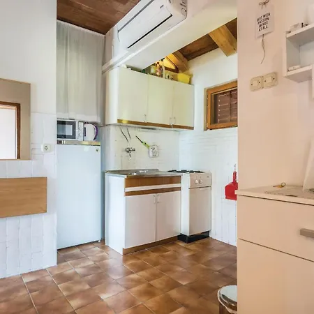 Two-bedroom In Διαμέρισμα Kruševo